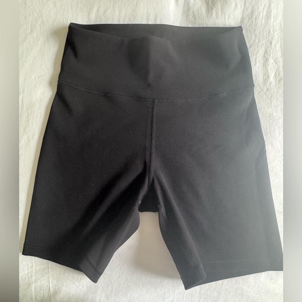 Aritzia Black Bike Shorts High-Rise Performance